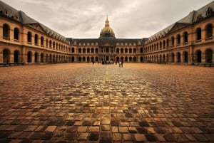 Paris: Napoleon Walking Tour with Les Invalides & Tomb Entry