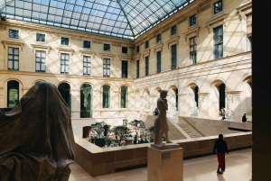 Nat på Louvre-museet: 6 personer Max guidet udforskning