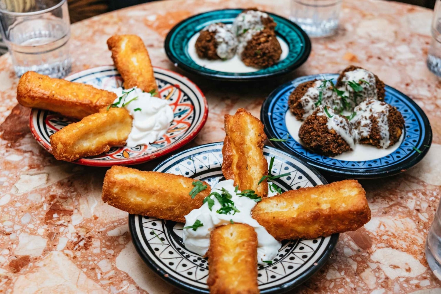 No Diet Club - Cibo locale unico a Parigi! Canal St. Martin