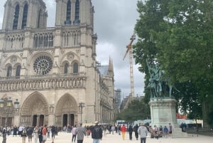 Notre-Damen katedraalin sisätilat ja Île de la Cité -kävelykierros