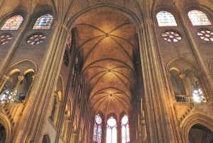 Notre Dame cathedral interior tour entrance with host