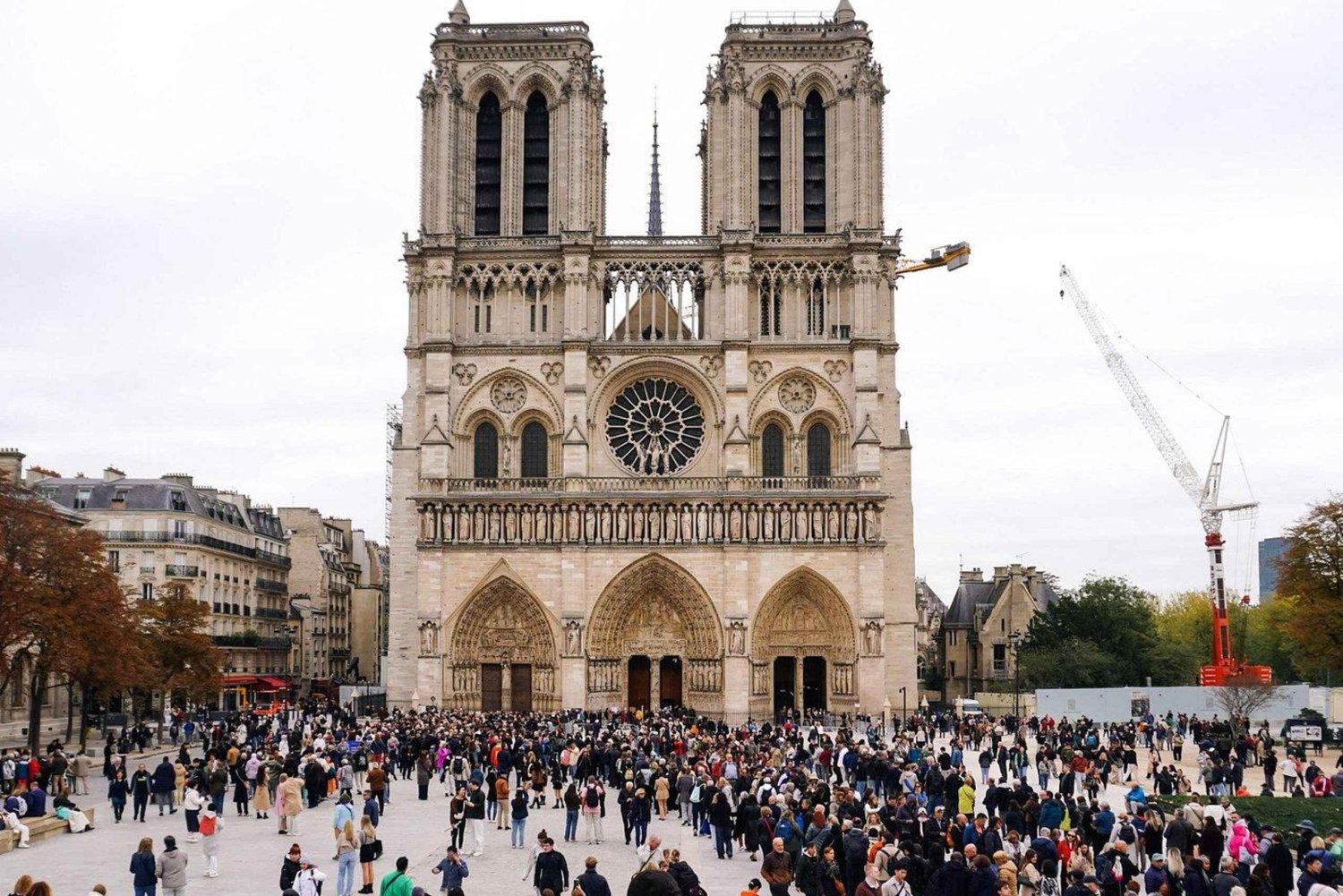 Notre-Dame & Île de la Cité Express Guided Tour