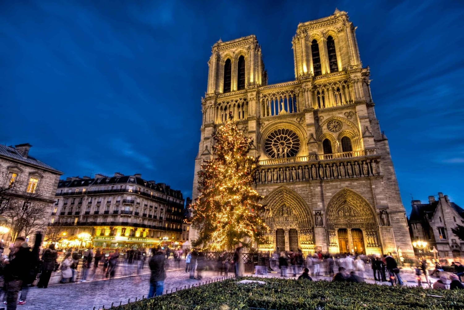 Notre-Dame: Führung durchs Innere und Äußere mit Reliquien