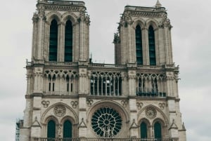 Paris: Guidet rundvisning i Notre Dame med en ekspertguide