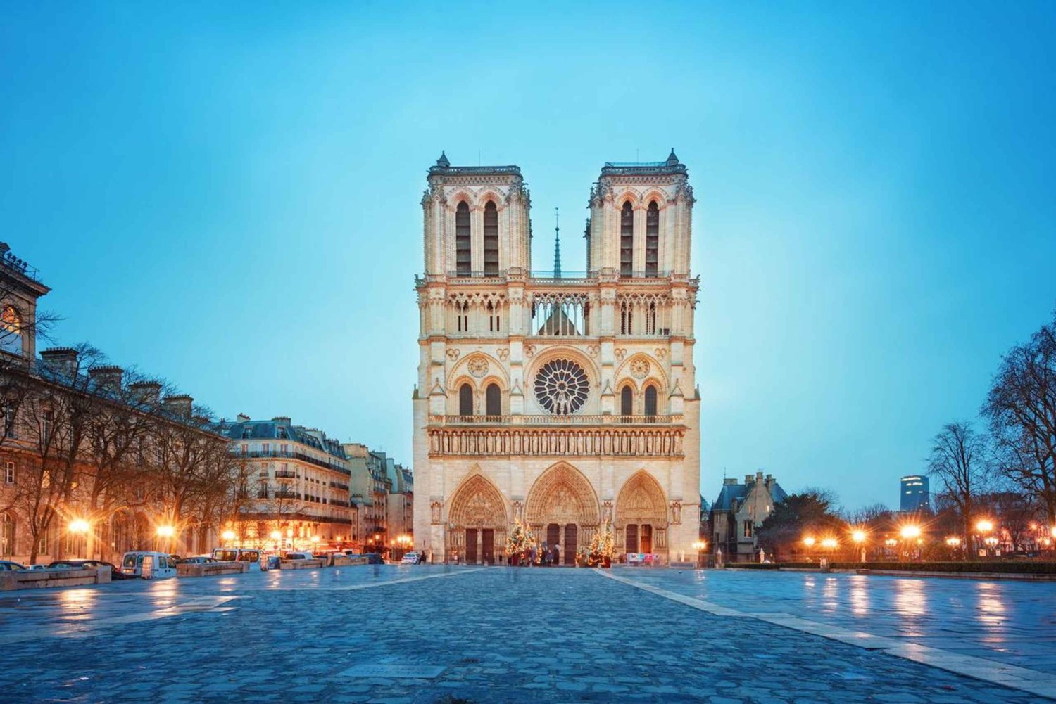 Visite guidée en plein air de Notre-Dame avec pâtisserie et entrée à la Sainte-Chapelle