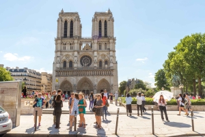 Paris: Notre-Dame Guided Tour with Access to the Cathedral