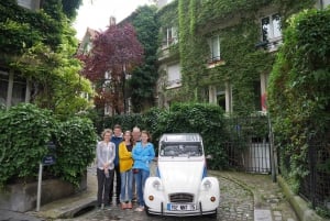 Off-the-Beaten Track in Paris: 2-Hour Vintage 2CV Tour