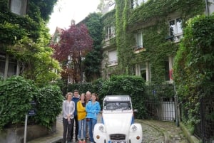 Off-the-Beaten Track in Paris: 2-Hour Vintage 2CV Tour
