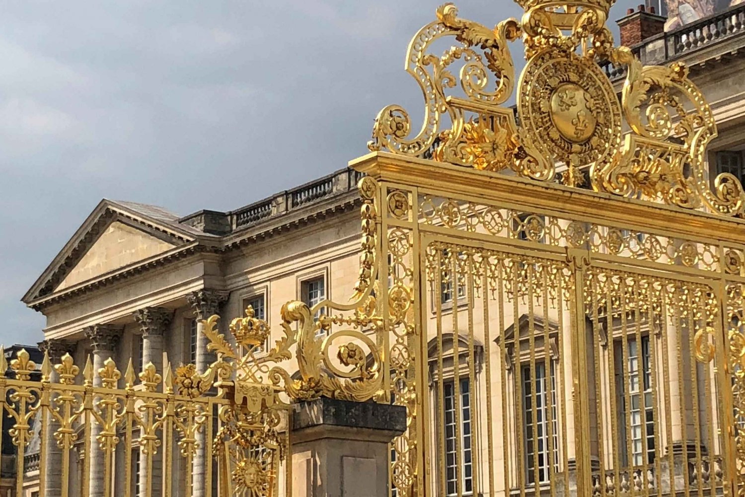 Palace Of Versailles Tour With Optional Meet and Greet