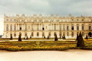 Palace Of Versailles Tour With Optional Meet and Greet