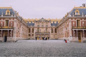 Palace Of Versailles Tour With Optional Meet and Greet