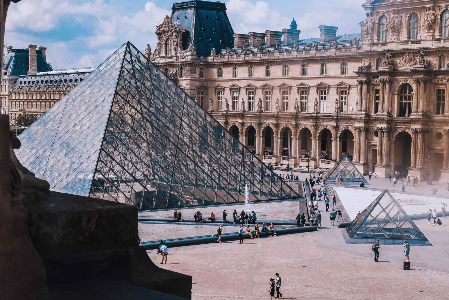 Palaces & Revolutions: The Walk From Pont Neuf to Concorde