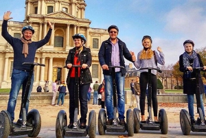 Parigi: tour privato in Segway di 1,5 ore