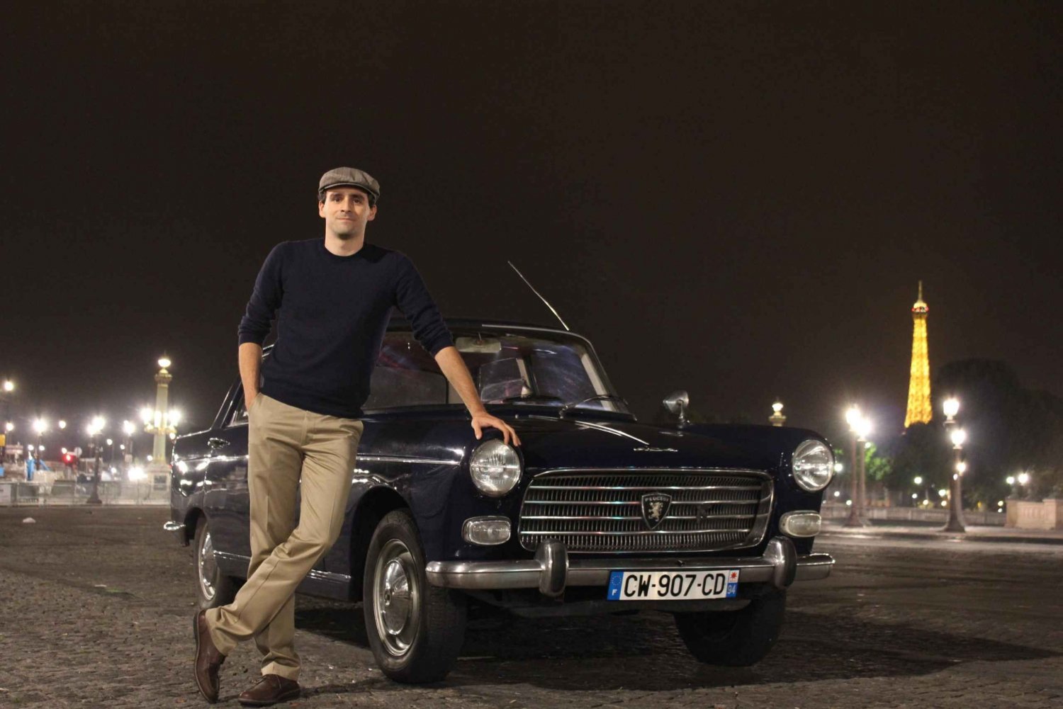 Paris: 1.5-Hour Vintage Car Night Tour