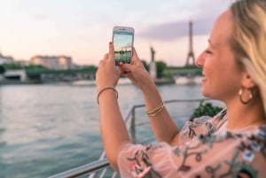 Paris: Seine River Sightseeing Cruise by Bateaux Mouches