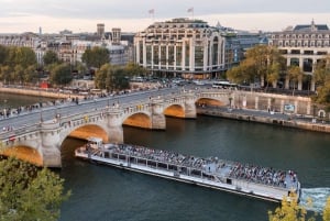 Paris: Seine River Sightseeing Cruise by Bateaux Mouches