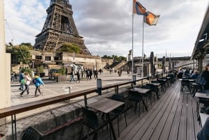 Paris: 1-Hour Sightseeing Cruise with Bistro Dinner