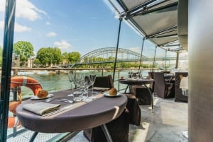 Paris: 2-Hour River Seine Lunch Cruise with 3-course-menu