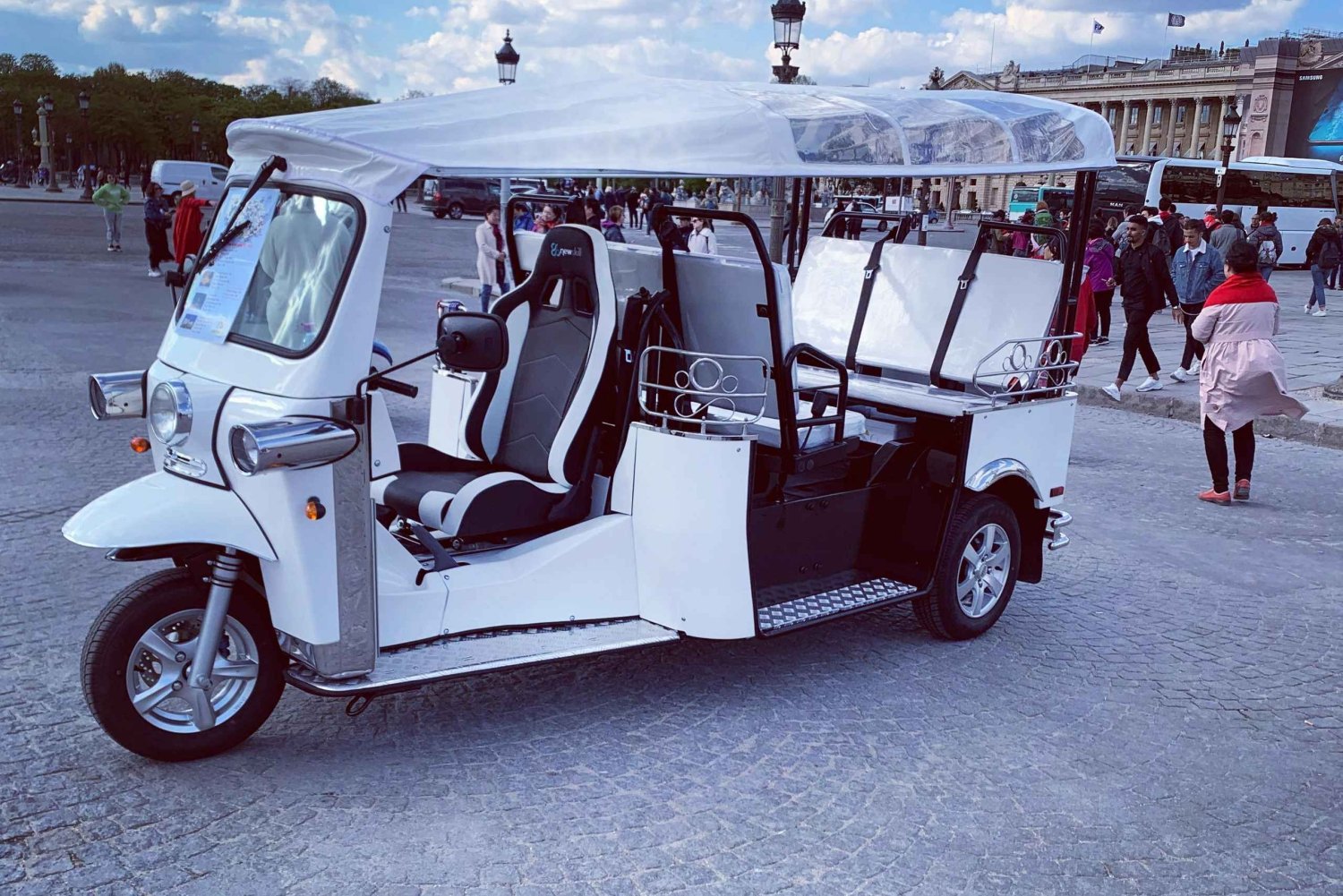 Parijs: 2 uur met de tuktuk, het avontuur op drie wielen