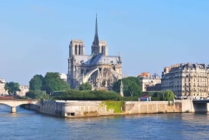 Paris: 3-Course Lunch Cruise on the River Seine