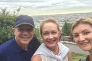 Paris: 3-Hour Private Tour from Champs Élysées to Montmartre