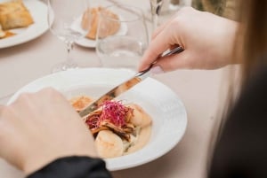 Paryż: 4-daniowy rejs po Sekwanie z muzyką na żywo