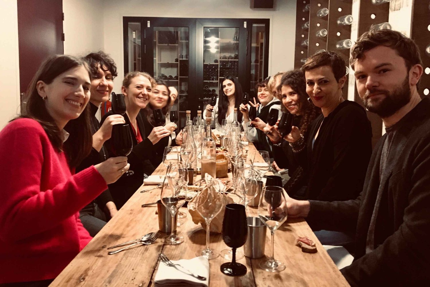 Parijs: 5 wijnen / 1 sommelier / aperitiefplankjes: Atelier Drink and Learn