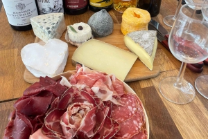 Paris: Montmartre Cheese and Wine Tasting Experience