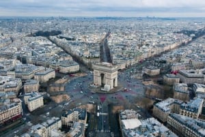 Paris: Arc de Triomphe Entry with Seine Cruise