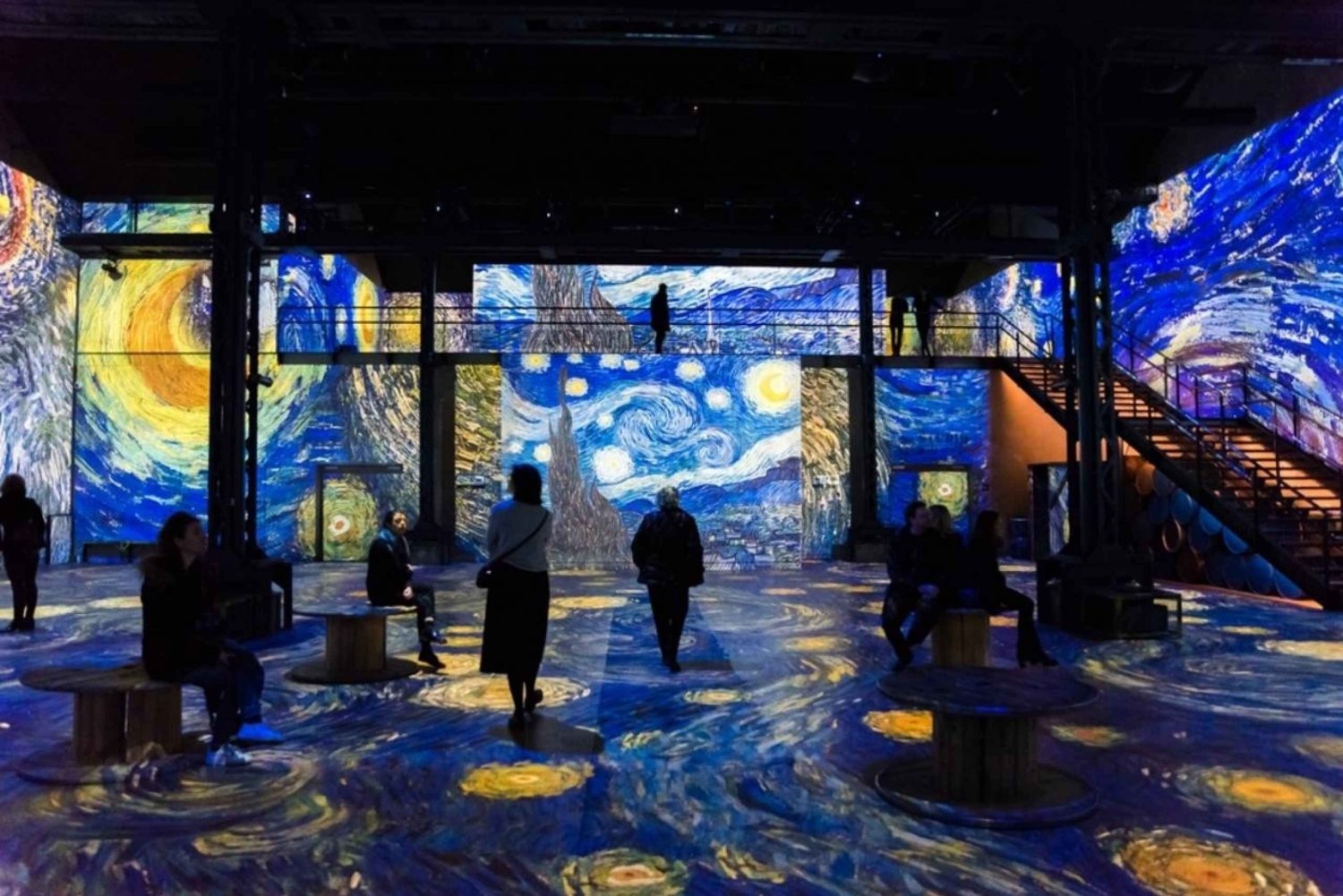 Atelier des Lumieres Van Gogh in Paris