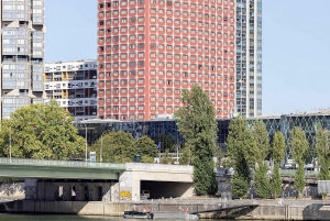 Paris: Beaugrenelle Modern Architecture Walking Tour
