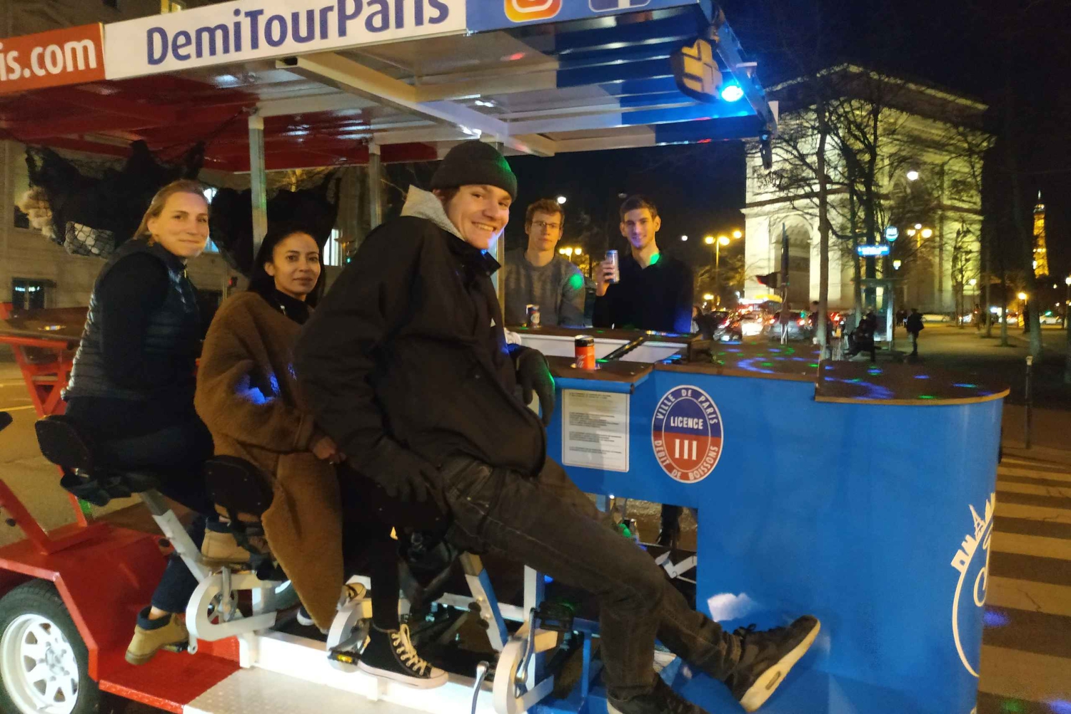 Париж: Пивной велобар с напитками в комплекте