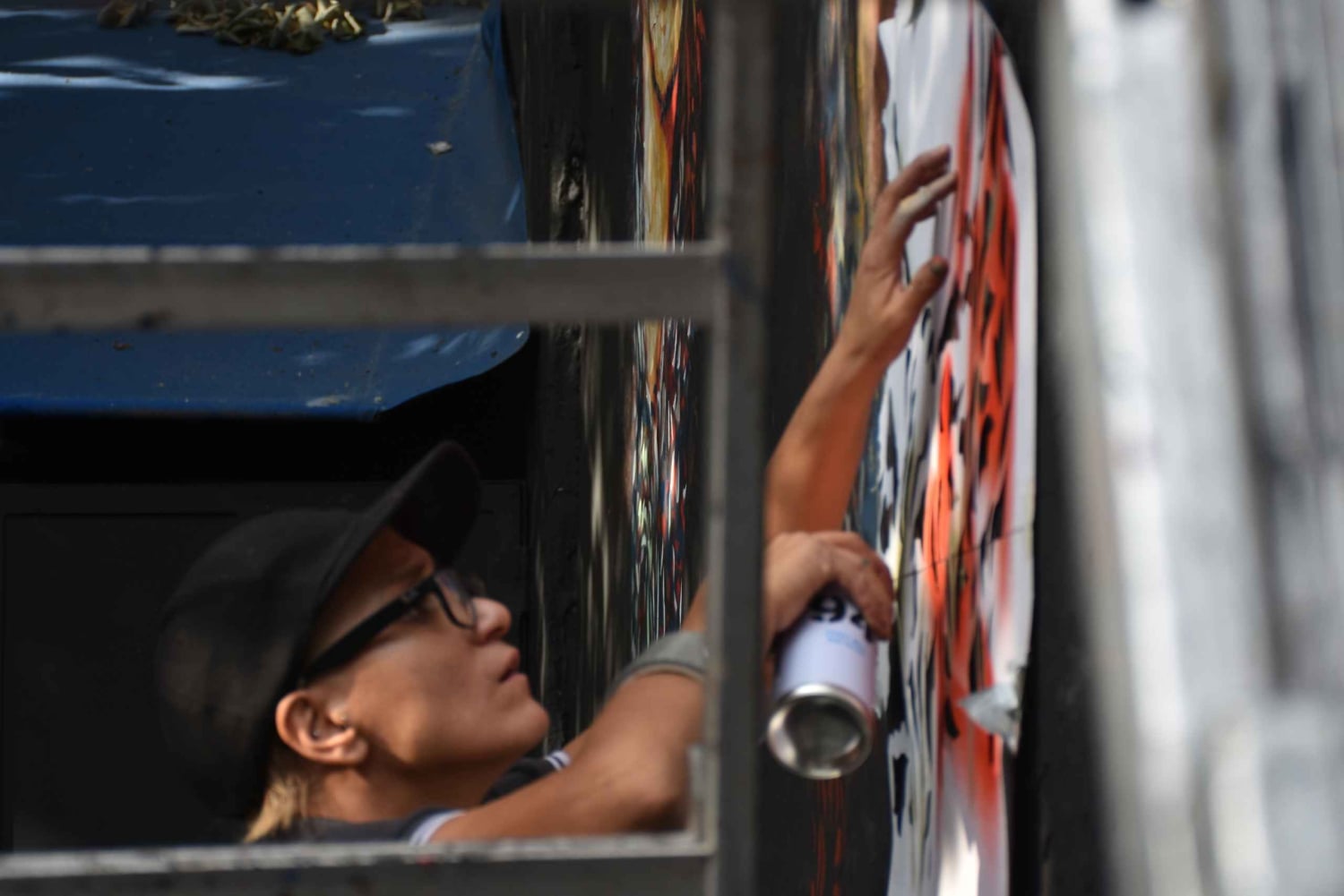 Paris - en konsttur Belleville Street Art Tour med en konstnär