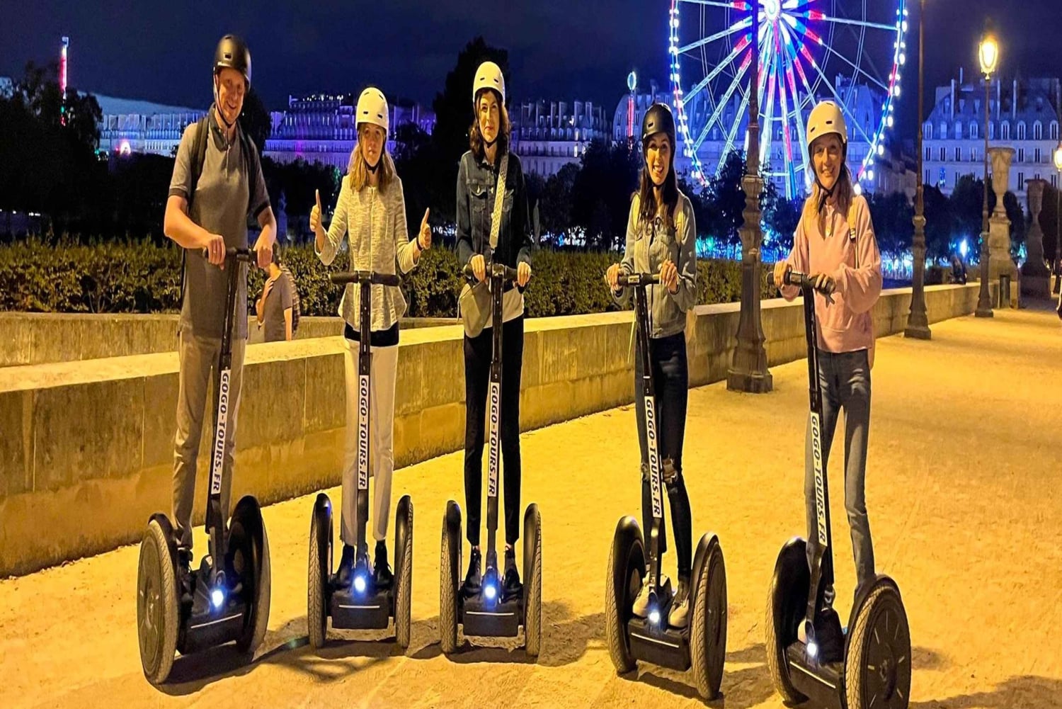 Париж ночью: вечерняя экскурсия на сегвее с местным экскурсоводом