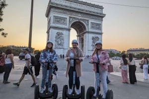 Париж ночью: вечерняя экскурсия на сегвее с местным экскурсоводом