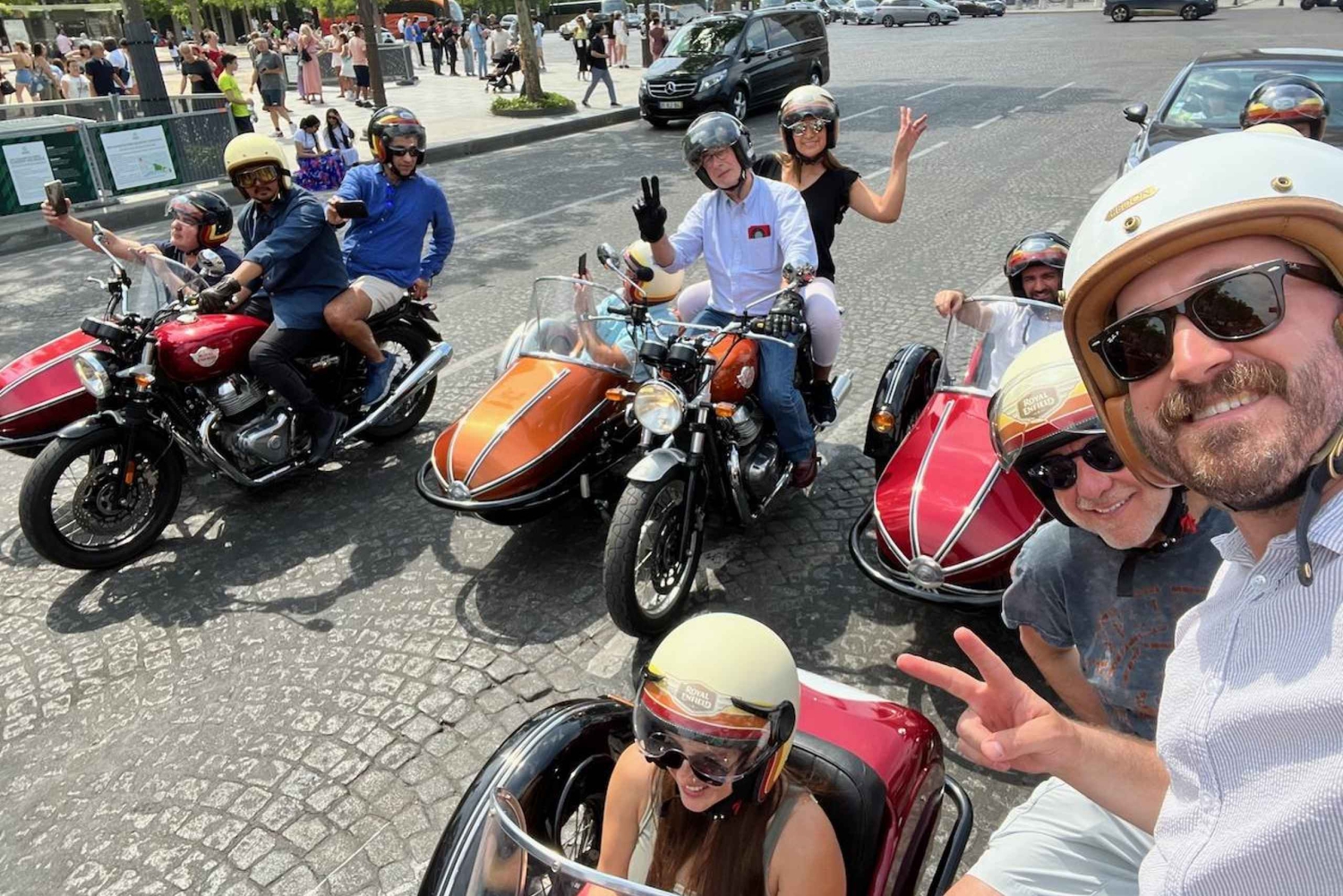 Paris by sidecar 1HR Tour