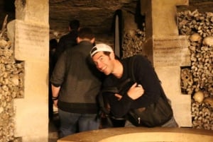 Paris: Catacombs Private Guided Tour