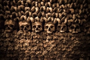 Paris: Catacombs Ticket and Seine River Cruise