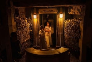 パリのカタコンブ訪問（セルフガイド、移動サービス付き）