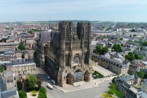 Pariisi: Yksityinen päiväretki Champagne-alueelle ja Reimsiin