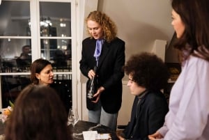 Paris: Champagne tasting accompanied by the sound of quartz bowls
