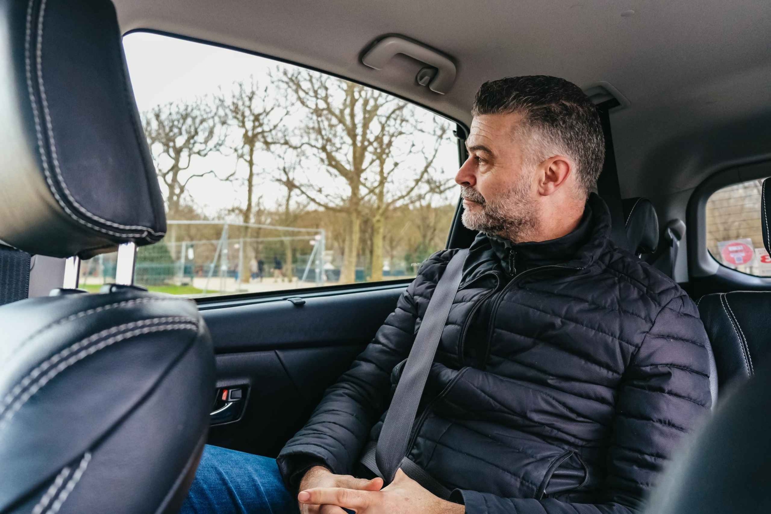 パリ：シャルル ド ゴール空港プライベート送迎