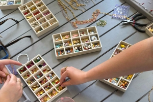 Parijs: Workshop voor het maken van sieraden met charms voor vriendinnen