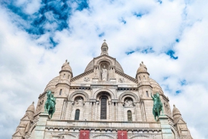 Paris: Charms of Montmartre Guided Walking Tour