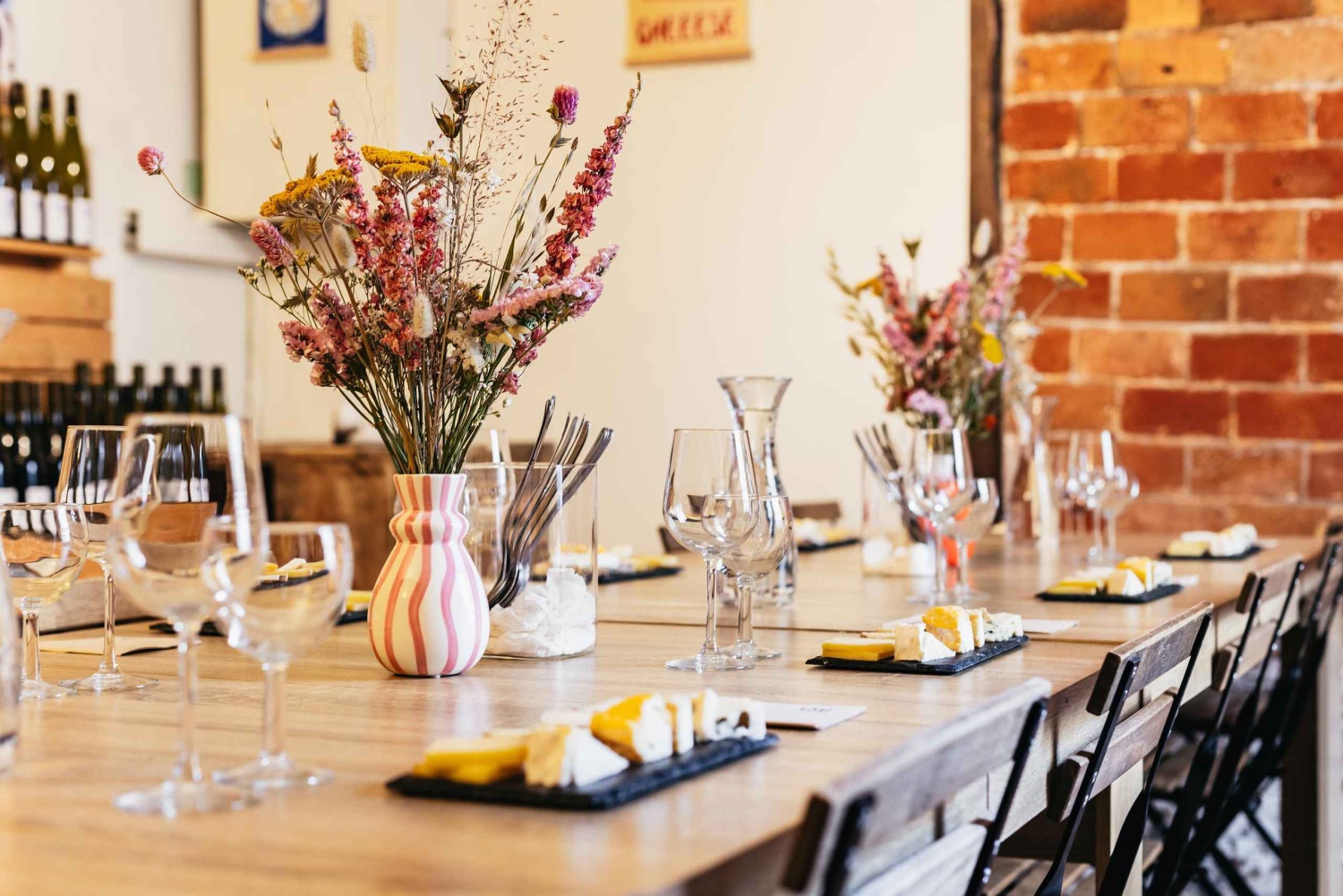 Paris - en ost- och vinprovning Ost- och vinprovning i Montmartre