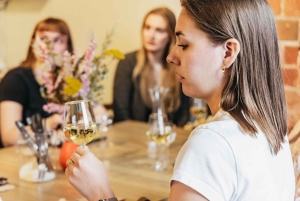 Paris - en ost- och vinprovning Ost- och vinprovning i Montmartre