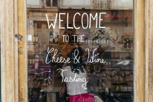 Paris - en ost- och vinprovning Ost- och vinprovning i Montmartre