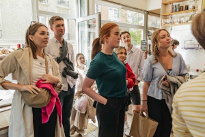 Paris - en ost- och vinprovning Ost- och vinprovning i Montmartre