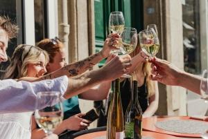 Paris - en ost- och vinprovning Ost- och vinprovning i Montmartre