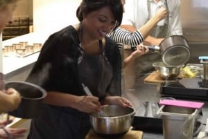 Париж: Мастер-класс по приготовлению заварного теста и шоколадных эклеров